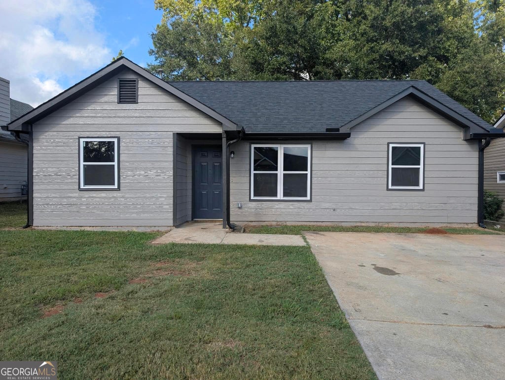 Photo of 143 Crystal Brook, Griffin, GA 30223 (MLS # 10870759)