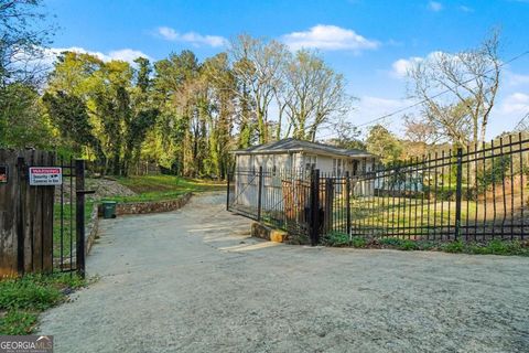 Photo of 2940 Benjamin E Mays Drive SW, Atlanta, GA 30311 (MLS # 10716996)