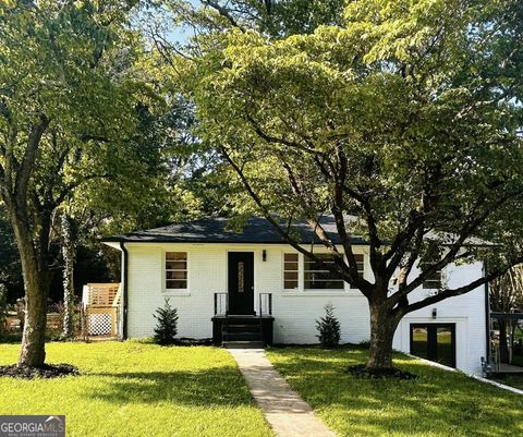 661 Kennesaw DR SE Smyrna GA 30080