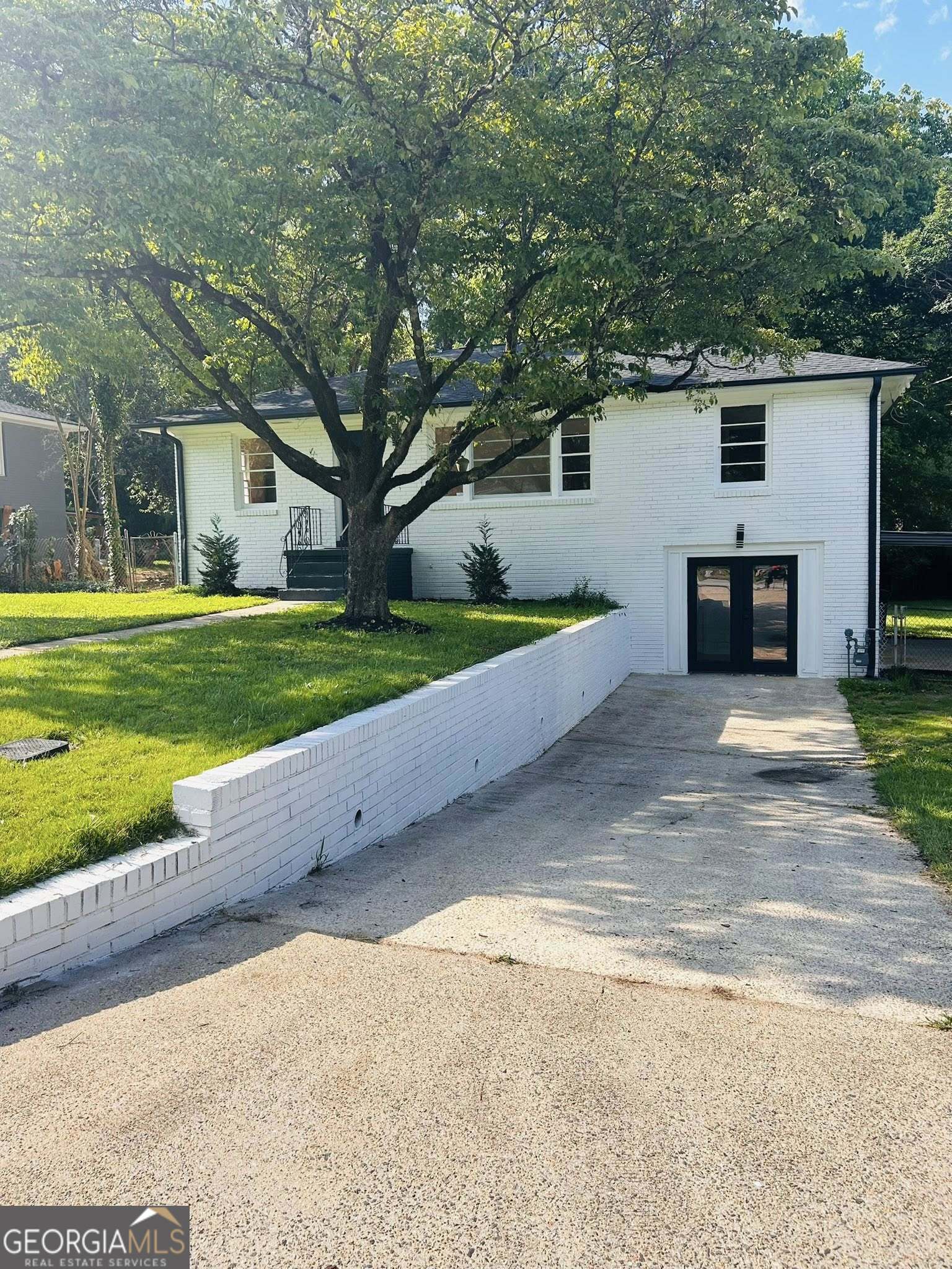 661 Kennesaw DR SE