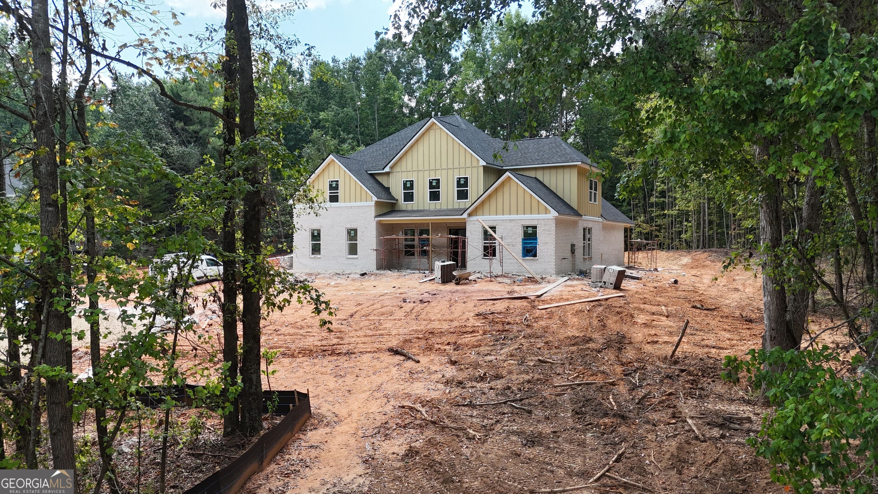 299 Claiborne WAY