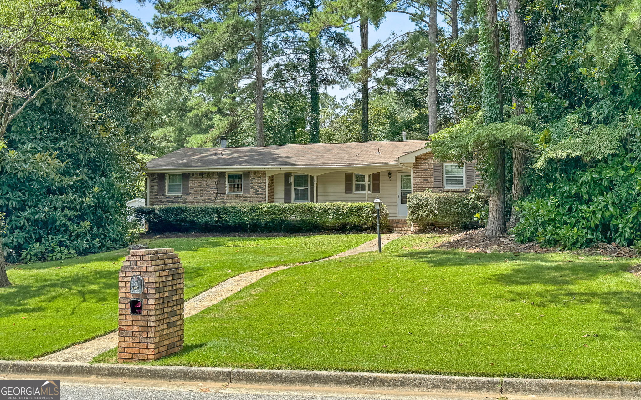 124 Hickory DR