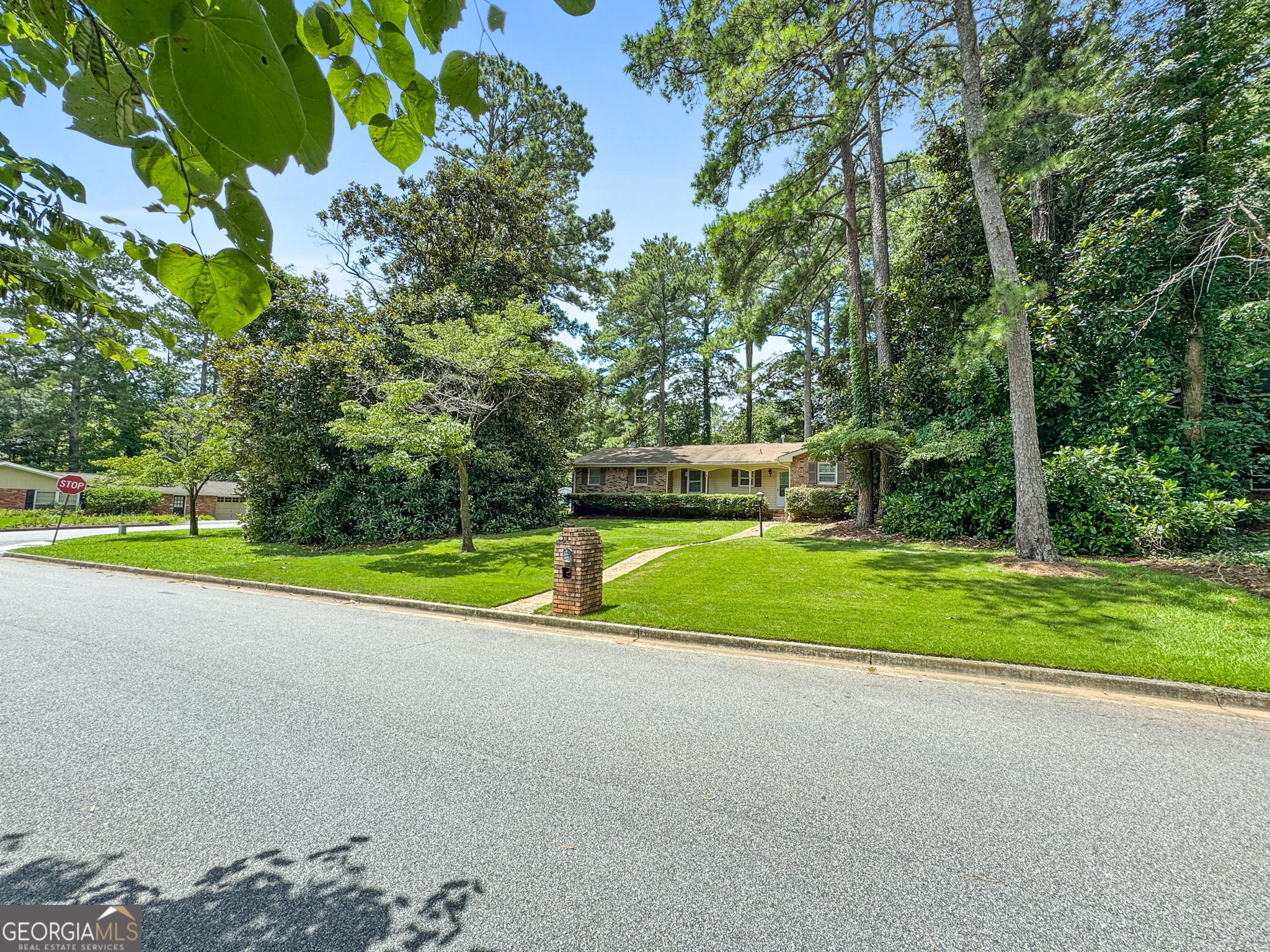 124 Hickory DR