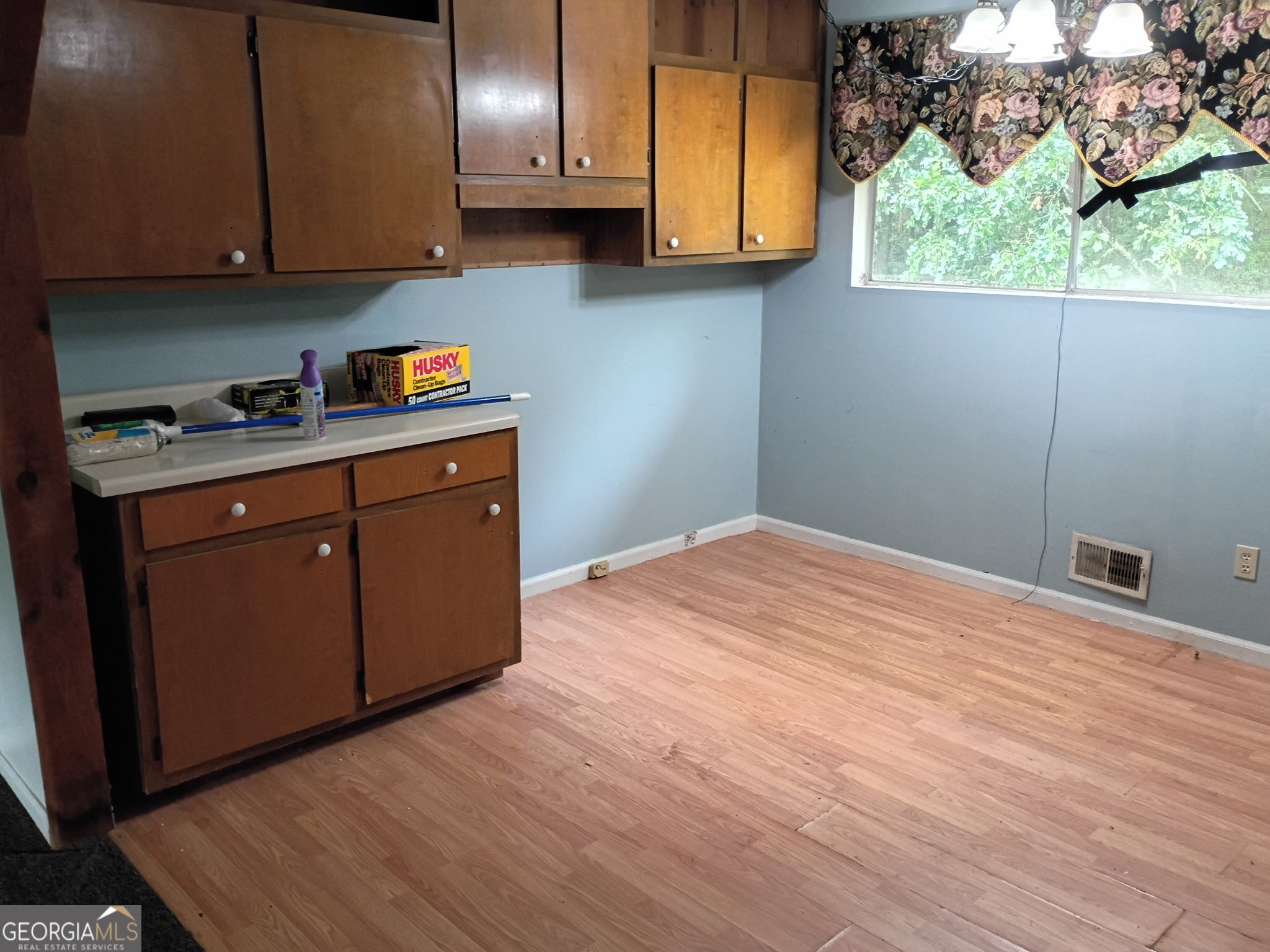 141 Caldwell DR