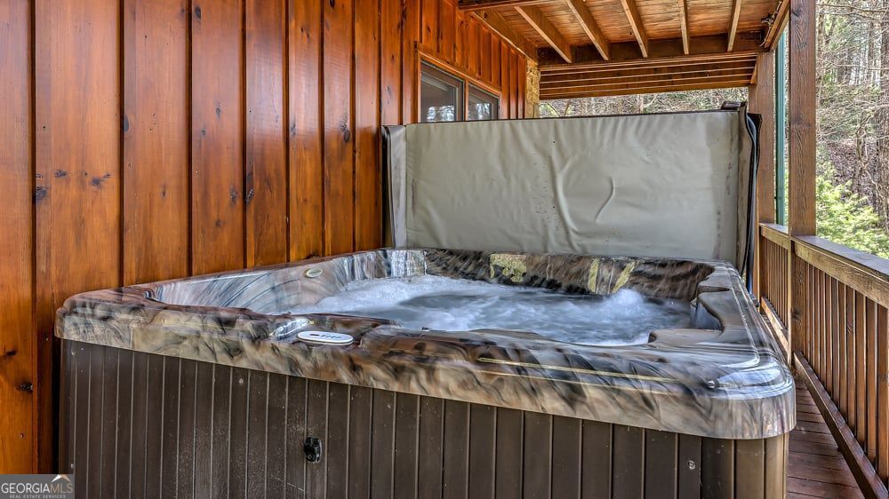 Blue Ridge, Georgia 30513, United States, 3 Bedrooms Bedrooms, ,3 BathroomsBathrooms,Residential,Active,170860