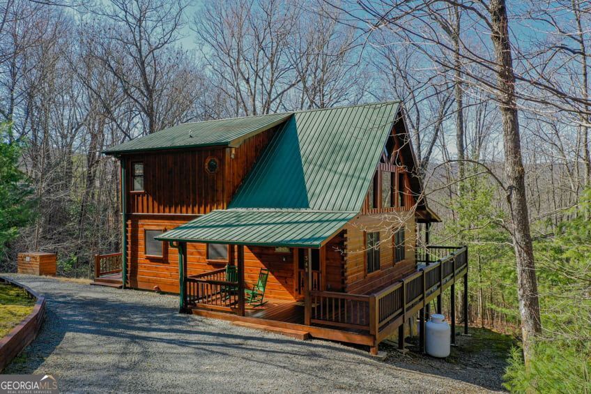 Blue Ridge, Georgia 30513, United States, 3 Bedrooms Bedrooms, ,3 BathroomsBathrooms,Residential,Active,170860