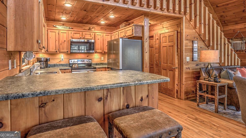 Blue Ridge, Georgia 30513, United States, 3 Bedrooms Bedrooms, ,3 BathroomsBathrooms,Residential,Active,170860