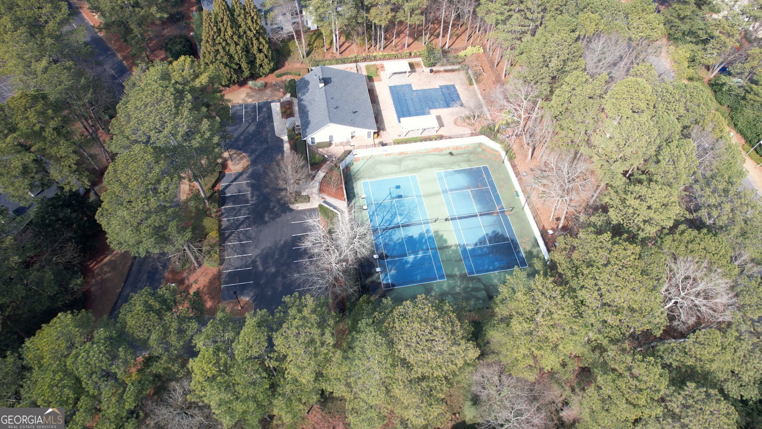 11 Doranne CT SE