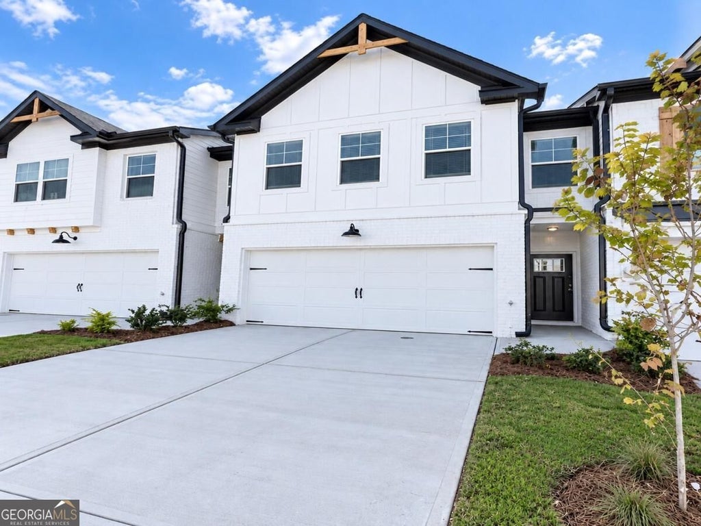 Photo of 78 Auburn Woods Drive, Auburn, GA 30011 (MLS # 10854433)