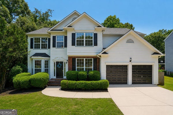 6815 GRAND MAGNOLIA DR, SUGAR HILL, GA 30518 - Image e252864b36a5d4c1a9b2afff80badb10/410872011