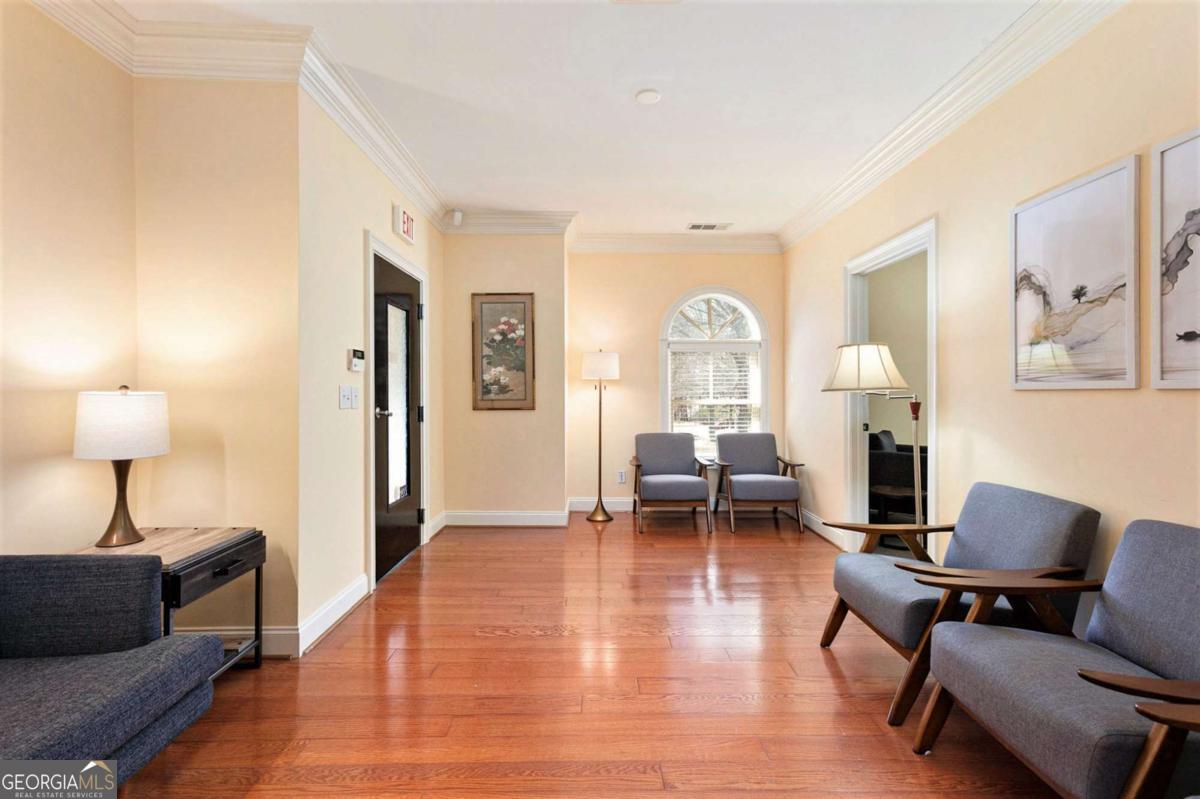 5400 Laurel Springs PKWY 203