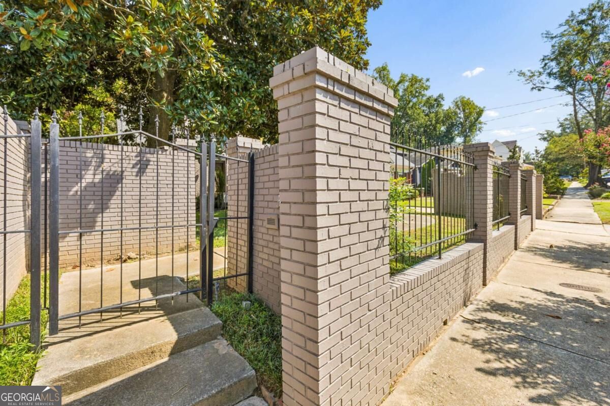1515 N Morningside DR NE
