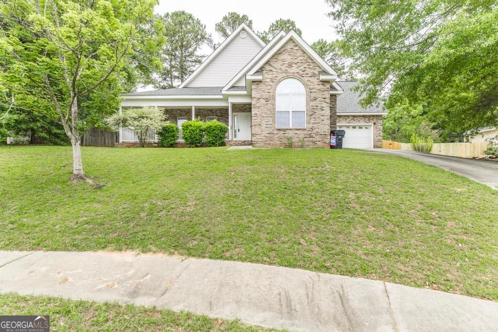 Photo of 211 Cade Terrace, Warner Robins, GA 31088 (MLS # 10763309)
