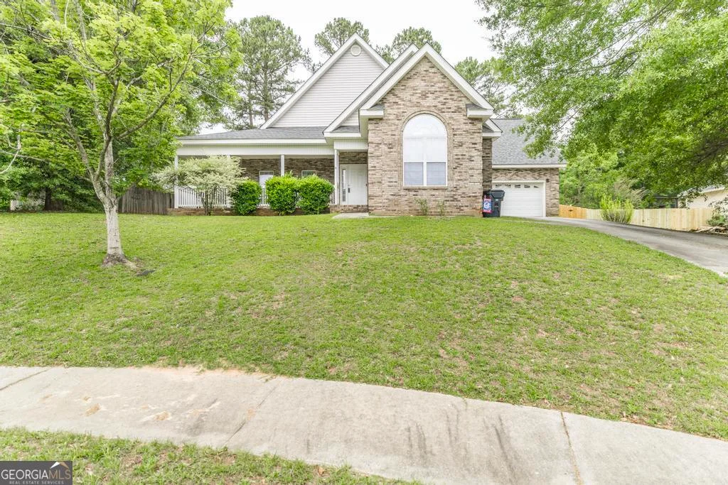 211 Cade Terrace