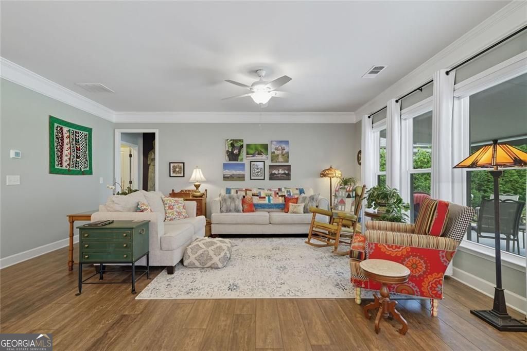 WOODHAVEN COURT - Residential