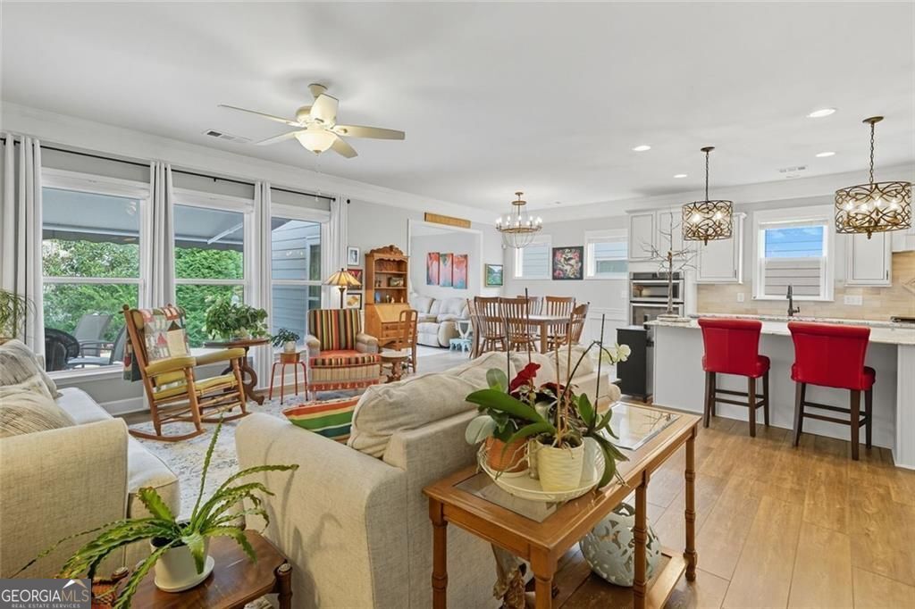 WOODHAVEN COURT - Residential