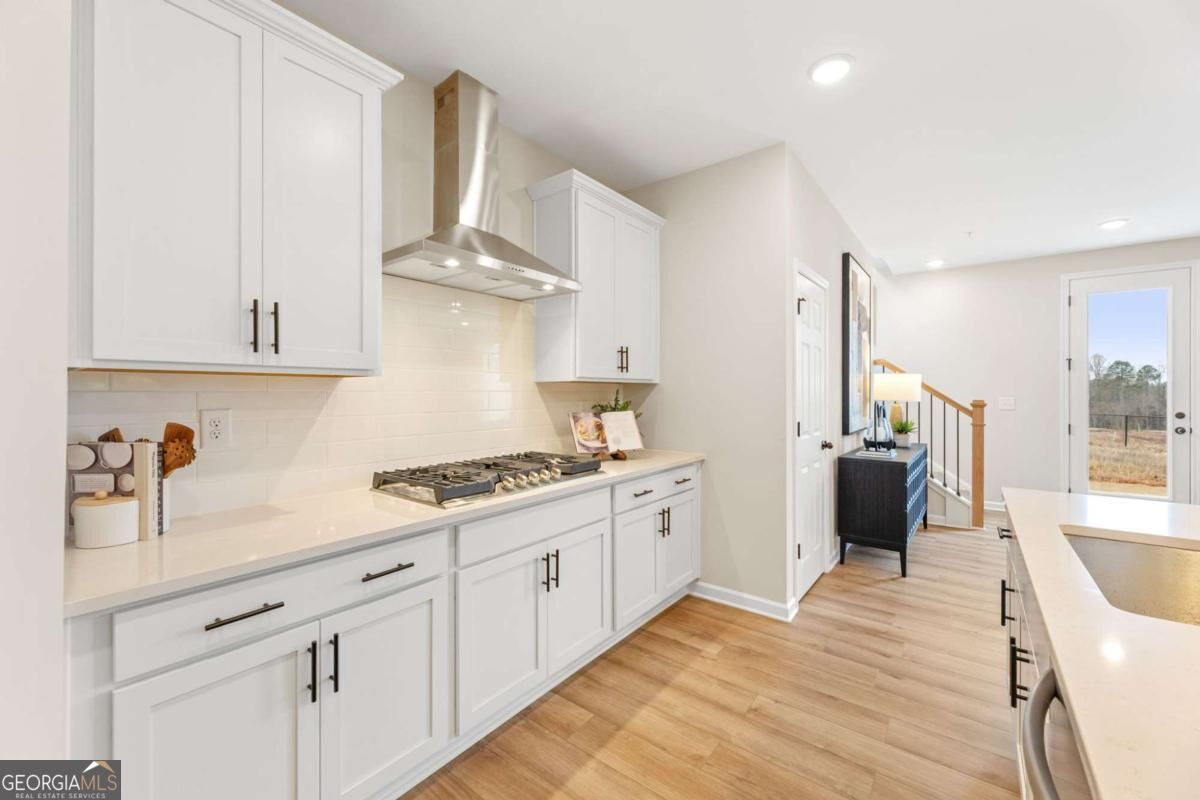 6240 Molo LN 660