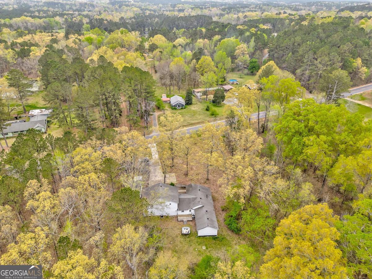 3686 SW Blacks Bluff RD