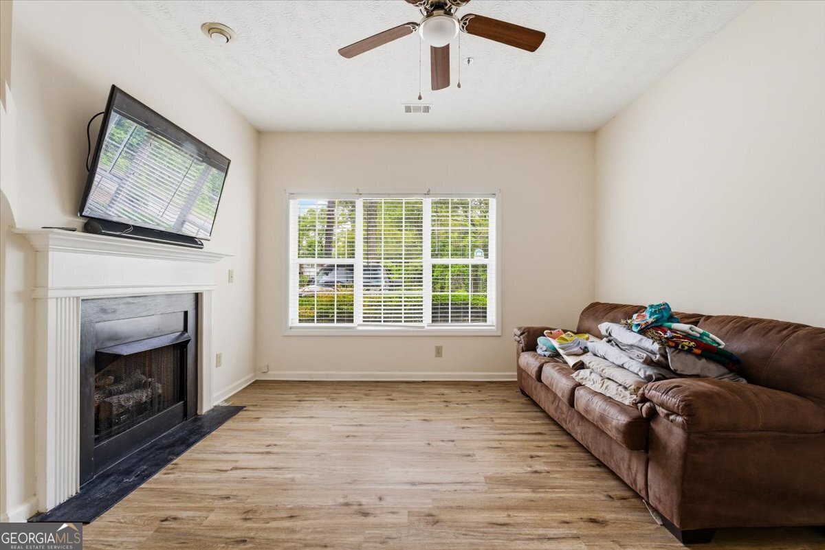 4379 Orchard Park Ct
