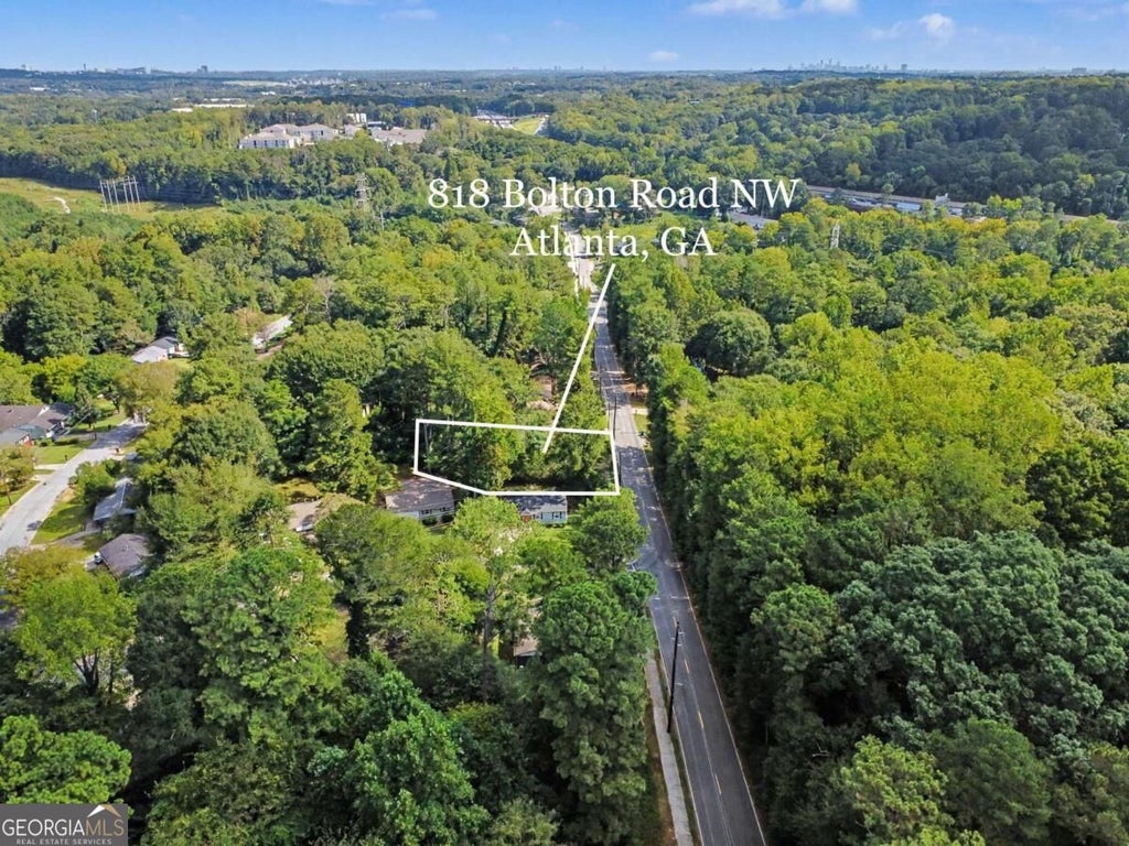 Photo of 818 Bolton Road NW, Atlanta, GA 30331 (MLS # 10845095)
