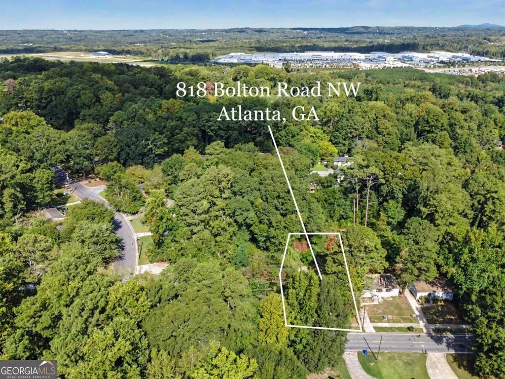 Photo of 818 Bolton Road NW, Atlanta, GA 30331 (MLS # 10845095)