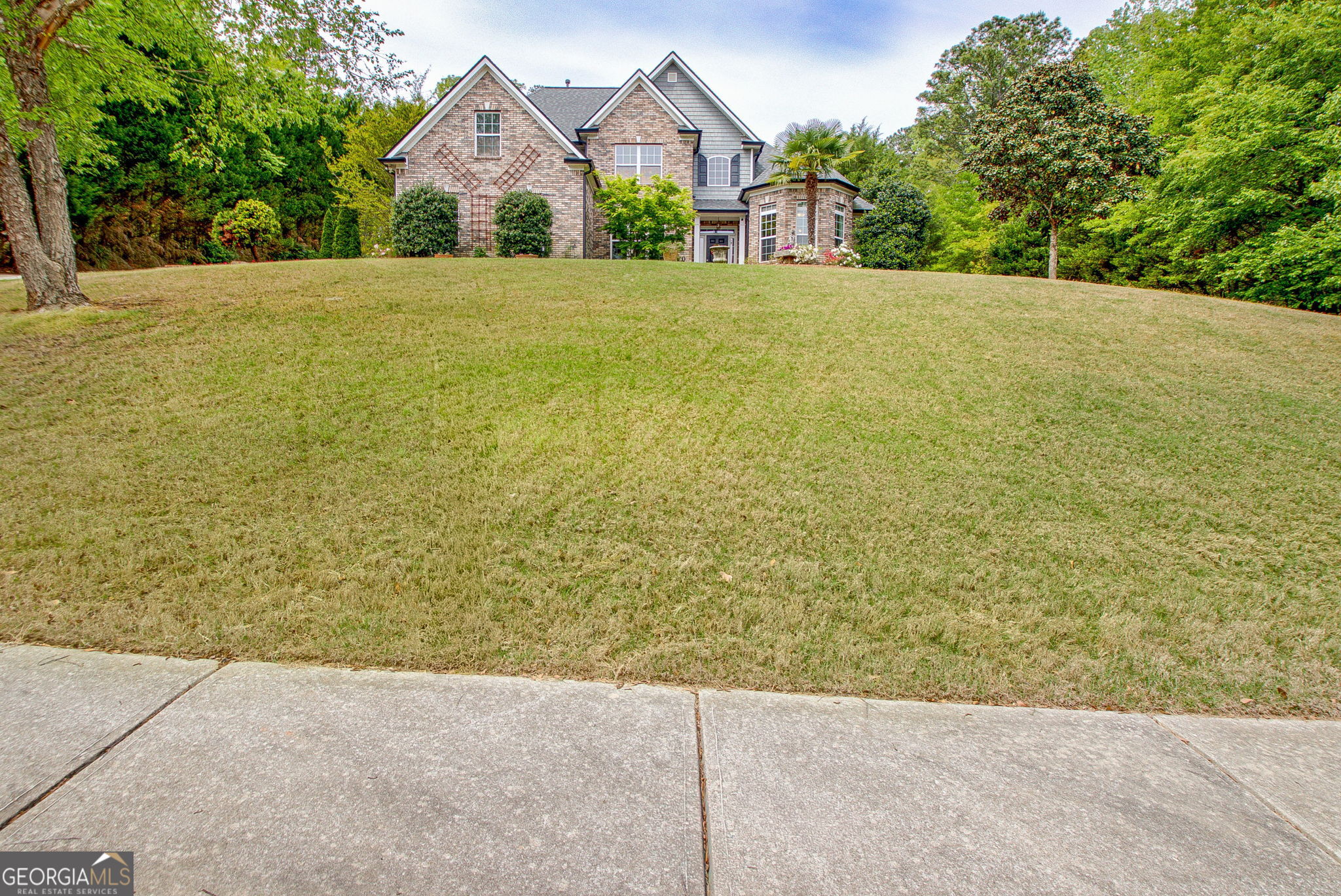 374 Persimmon DR