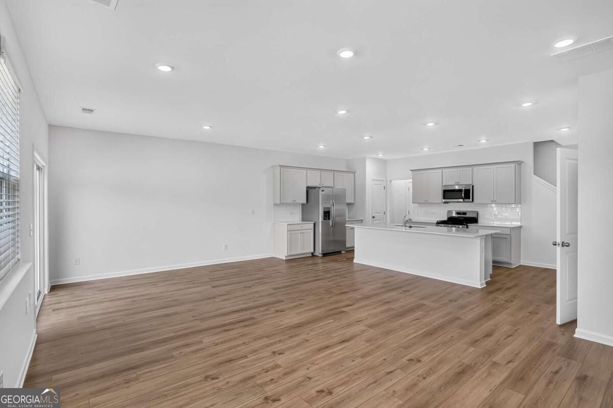 3052 Humdala PL 230