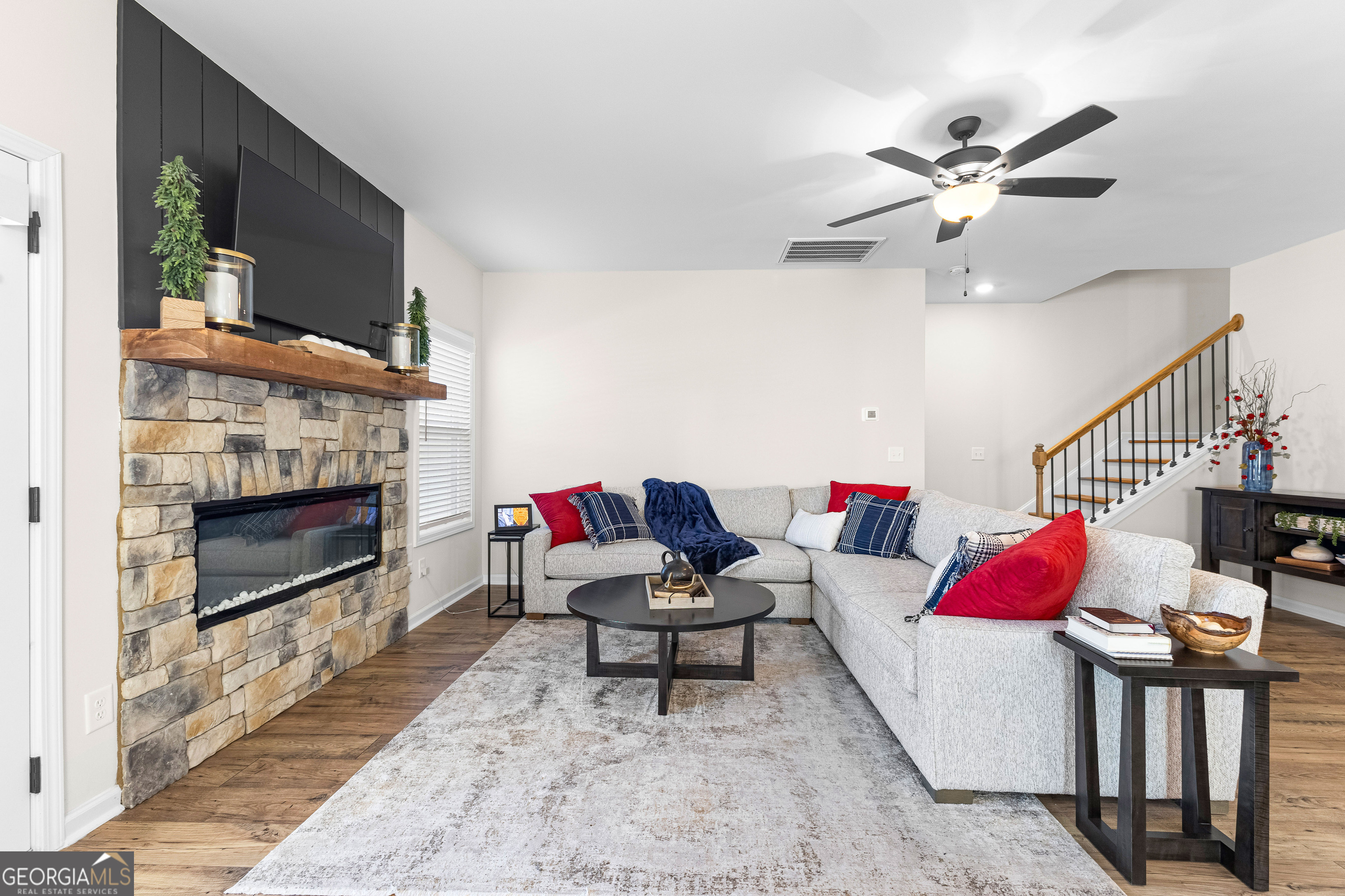 Senoia, Georgia 30276, United States, 4 Bedrooms Bedrooms, ,3 BathroomsBathrooms,Residential,Active,181452