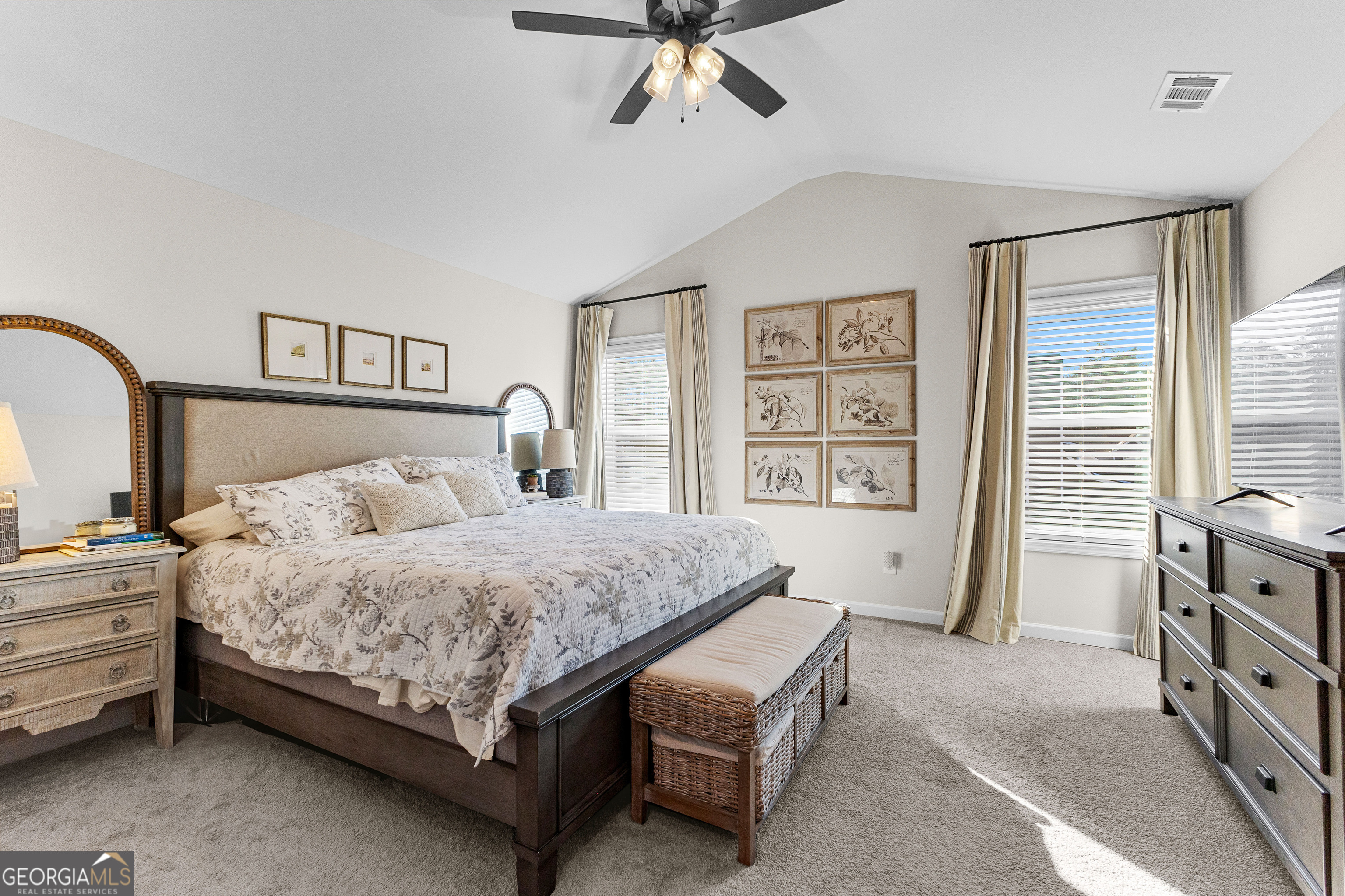 Senoia, Georgia 30276, United States, 4 Bedrooms Bedrooms, ,3 BathroomsBathrooms,Residential,Active,181452