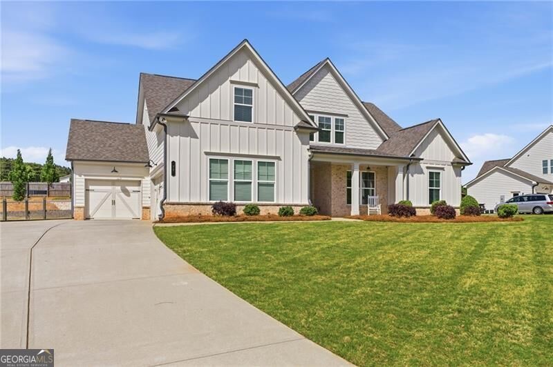 77 Wallace DR