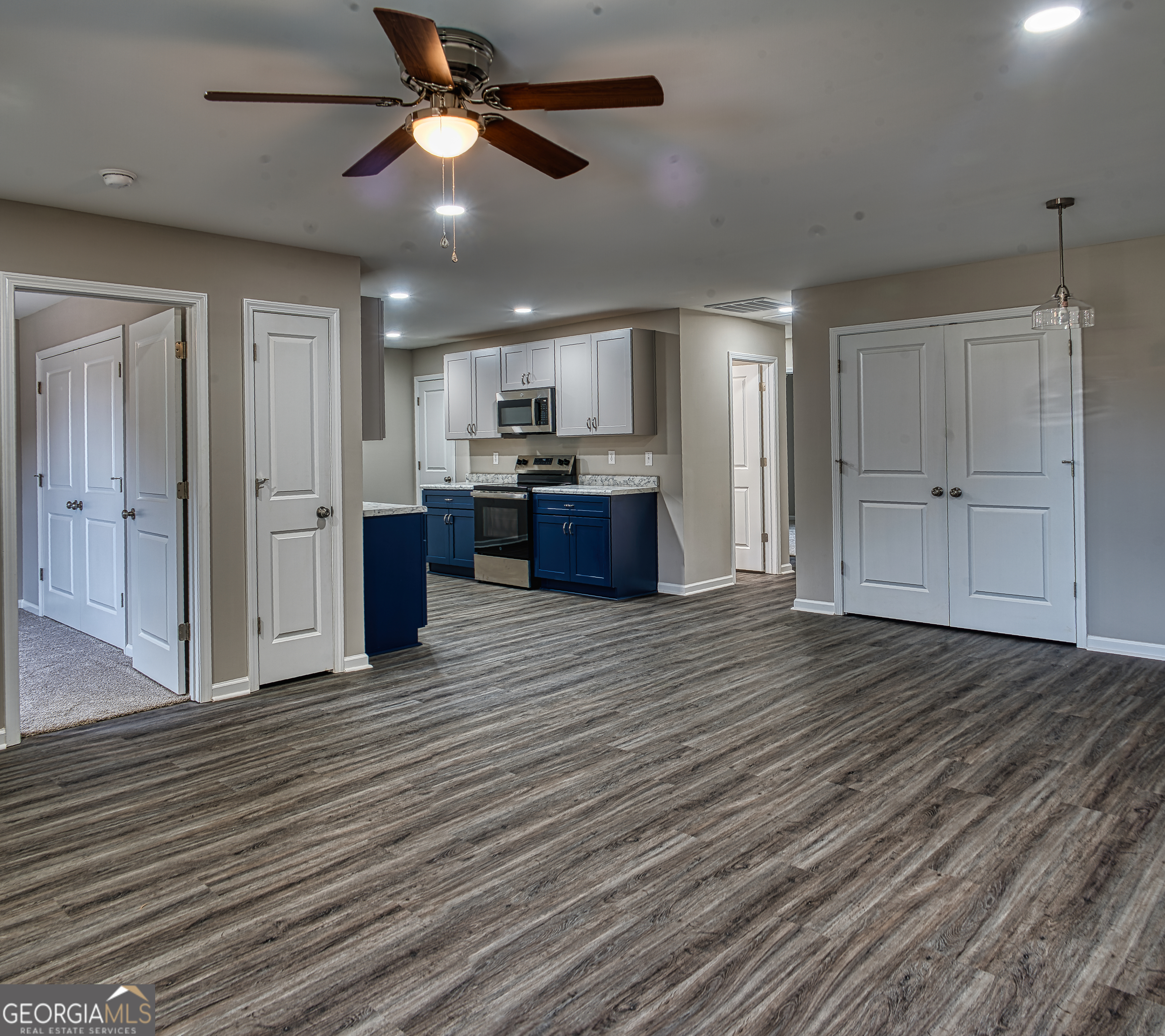 317 AIRMAN BLVD