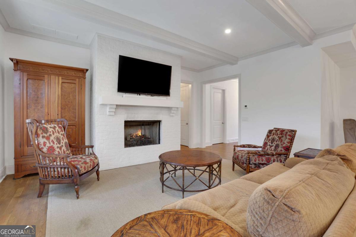 The Oaks at Mill Pond - Residential