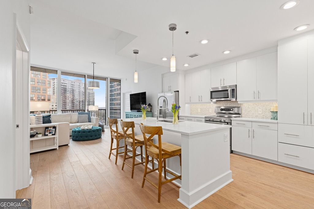 Photo of 1080 Peachtree Street NE #1504, Atlanta, GA 30309 (MLS # 10683724)