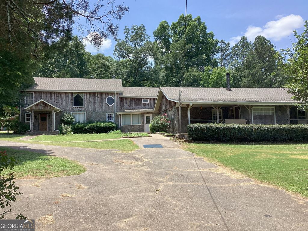 Photo of 220 Ennis Road, Barnesville, GA 30204 (MLS # 10782949)