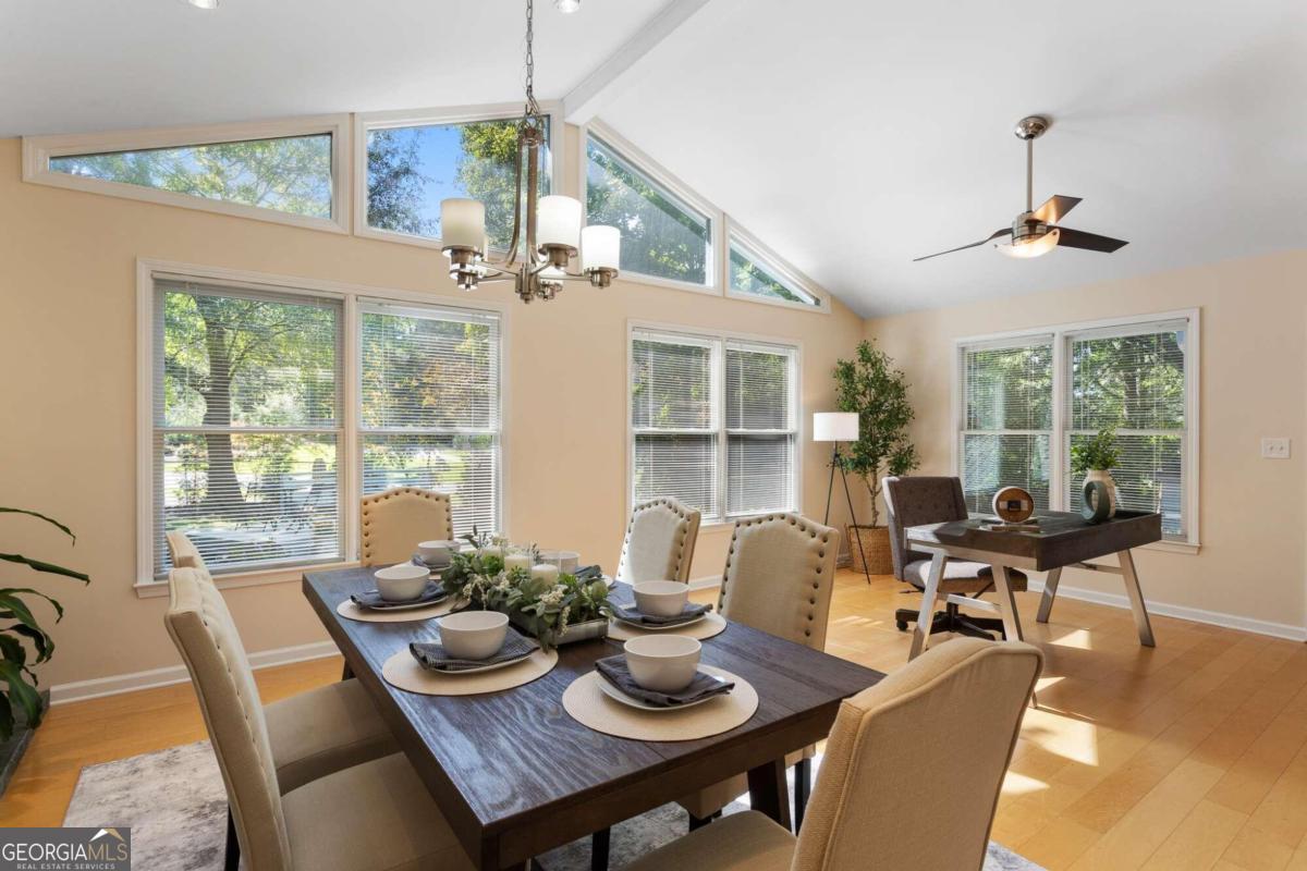 Smyrna, Georgia 30080, United States, 3 Bedrooms Bedrooms, ,3 BathroomsBathrooms,Residential,Pending,38549