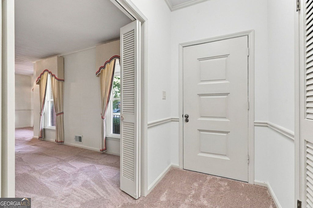 Photo of 1870 Sierra Drive, Marietta, GA 30062 (MLS # 10878002)