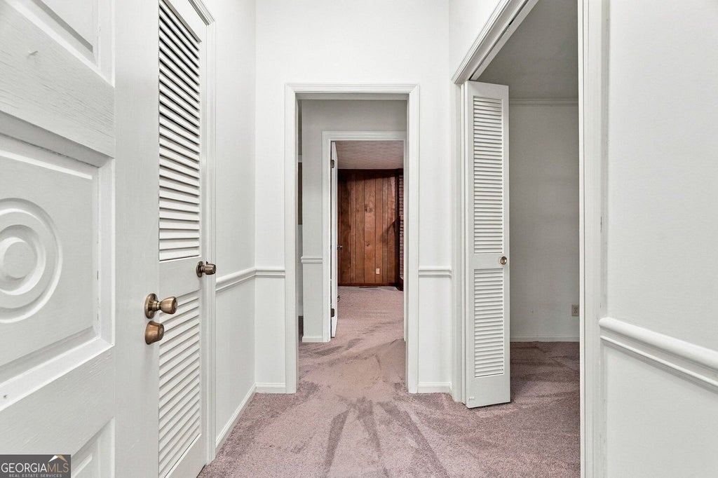 Photo of 1870 Sierra Drive, Marietta, GA 30062 (MLS # 10878002)
