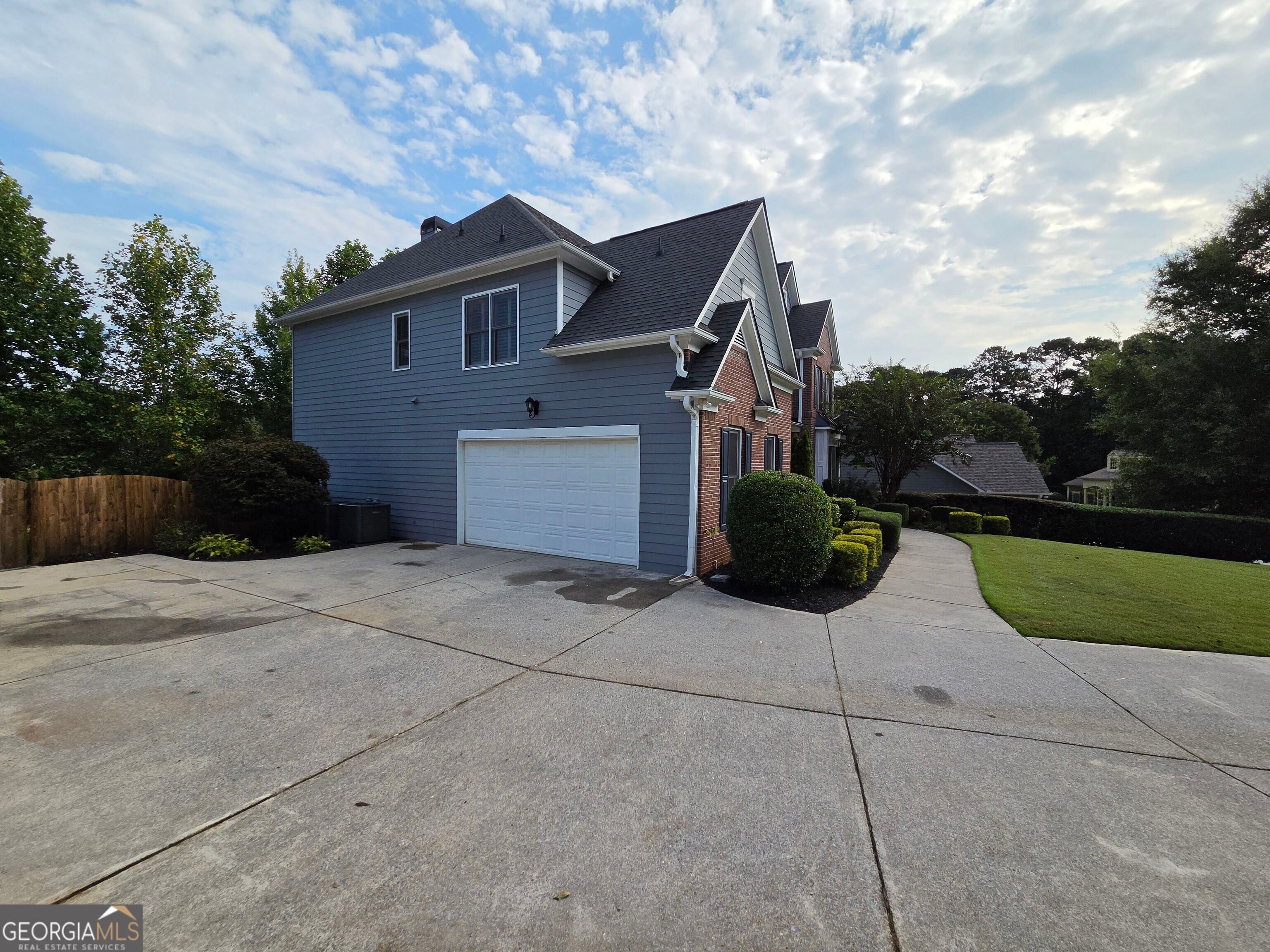 2109 Walnut Creek TRL NW