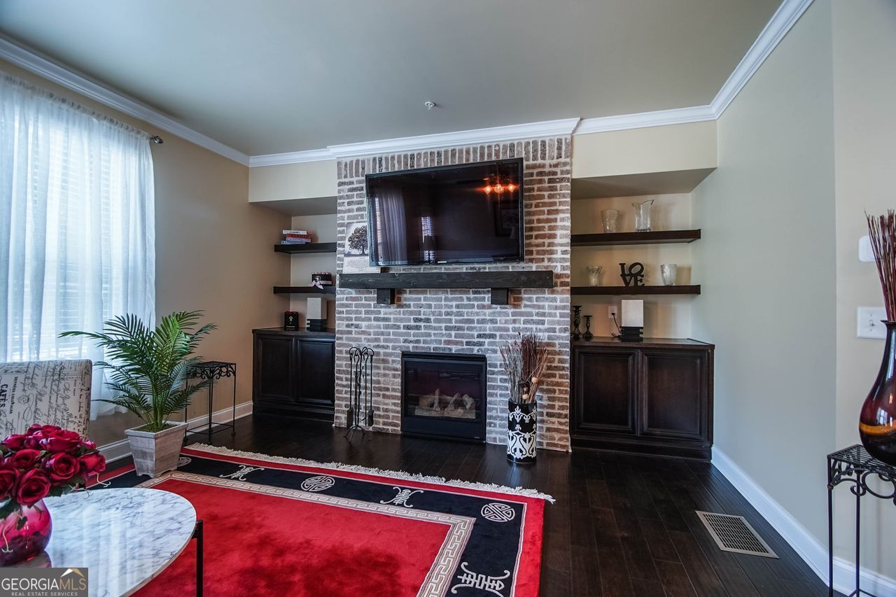 MARIETTA WALK - Residential