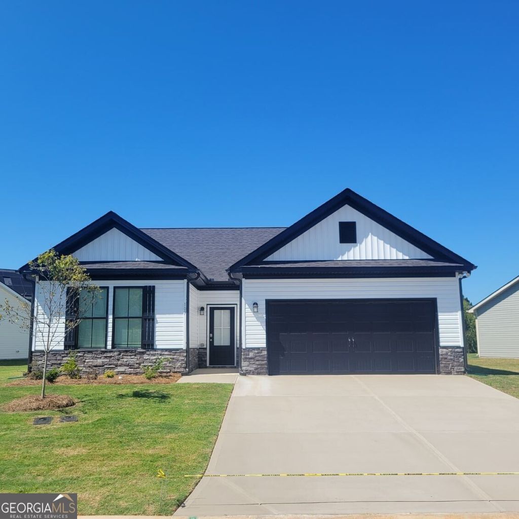 Photo of 107 Breakwater Way, Perry, GA 31069 (MLS # 10632770)