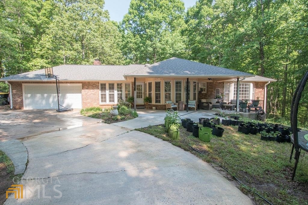 250 Ebenezer RD
