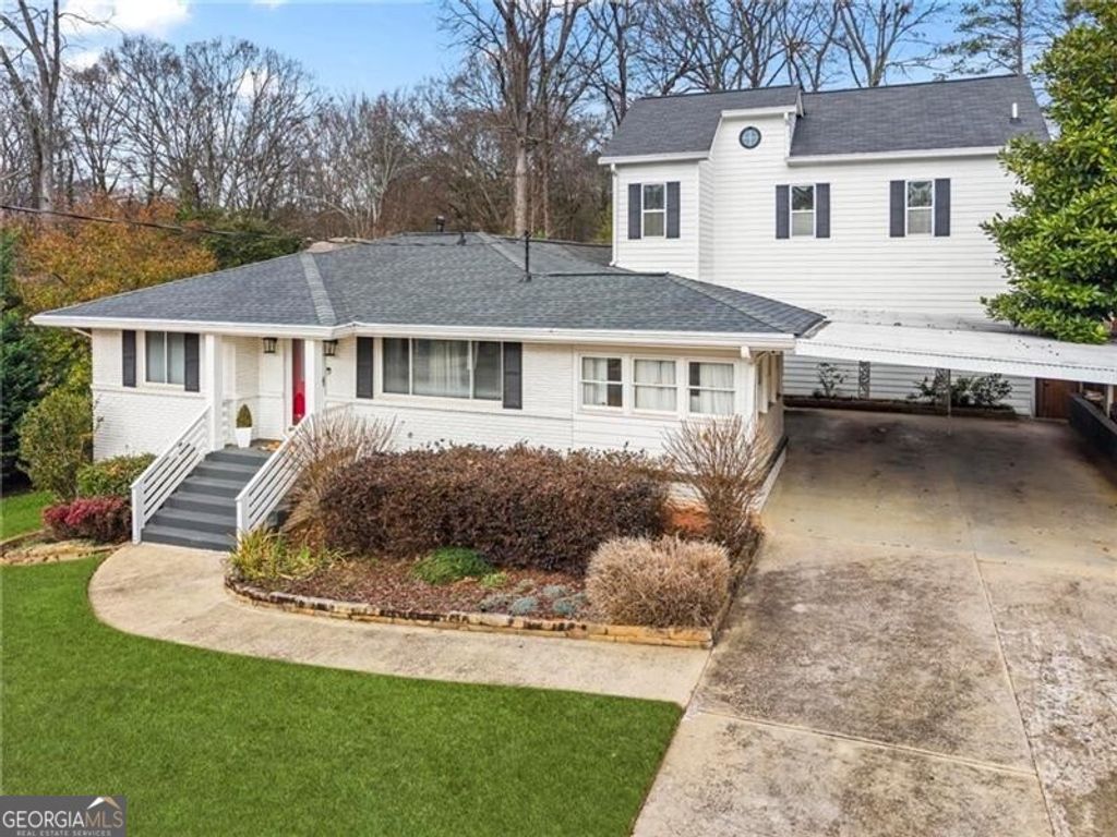 Photo of 951 Magnolia Drive SE, Smyrna, GA 30082 (MLS # 10667198)