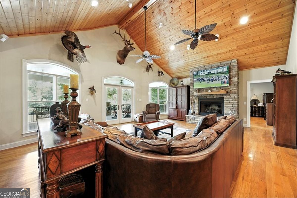 625 Rum Creek RD