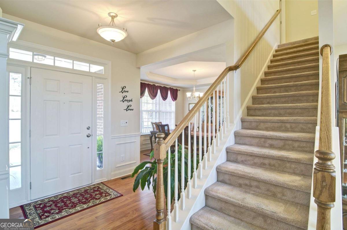 503 Lakeview CT