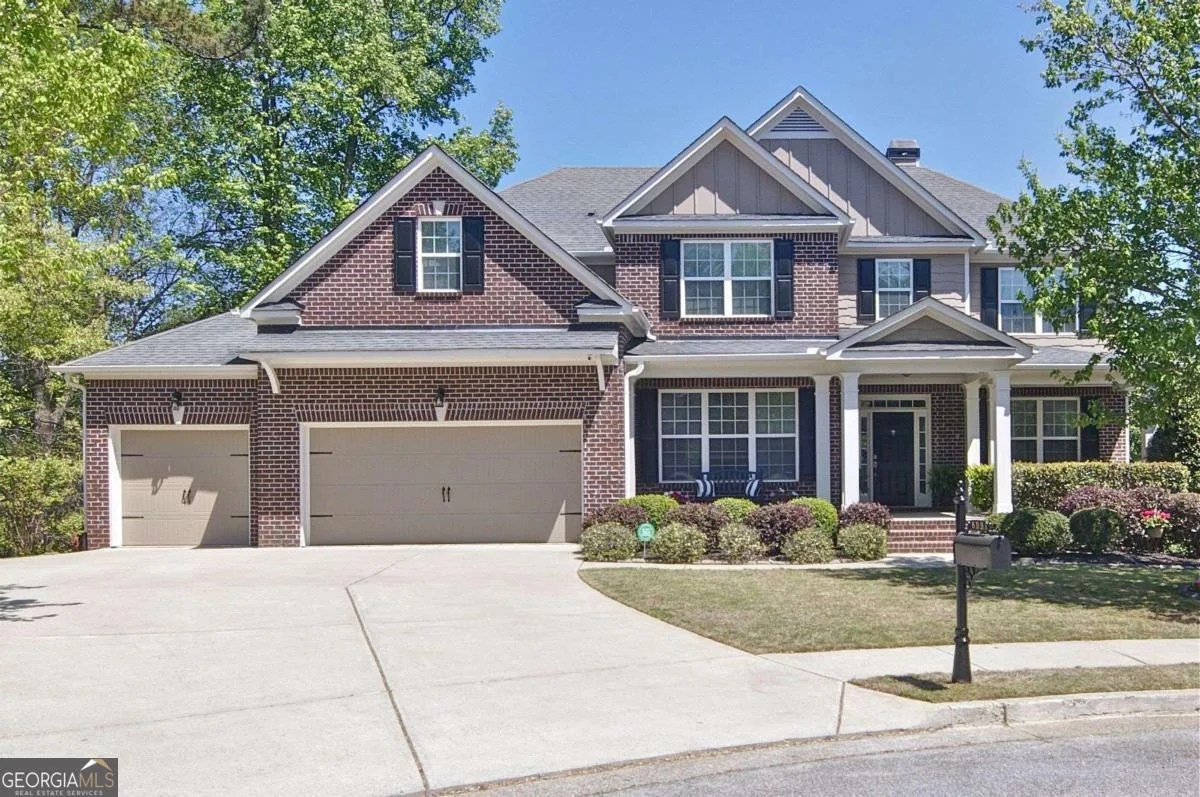 503 Lakeview Court