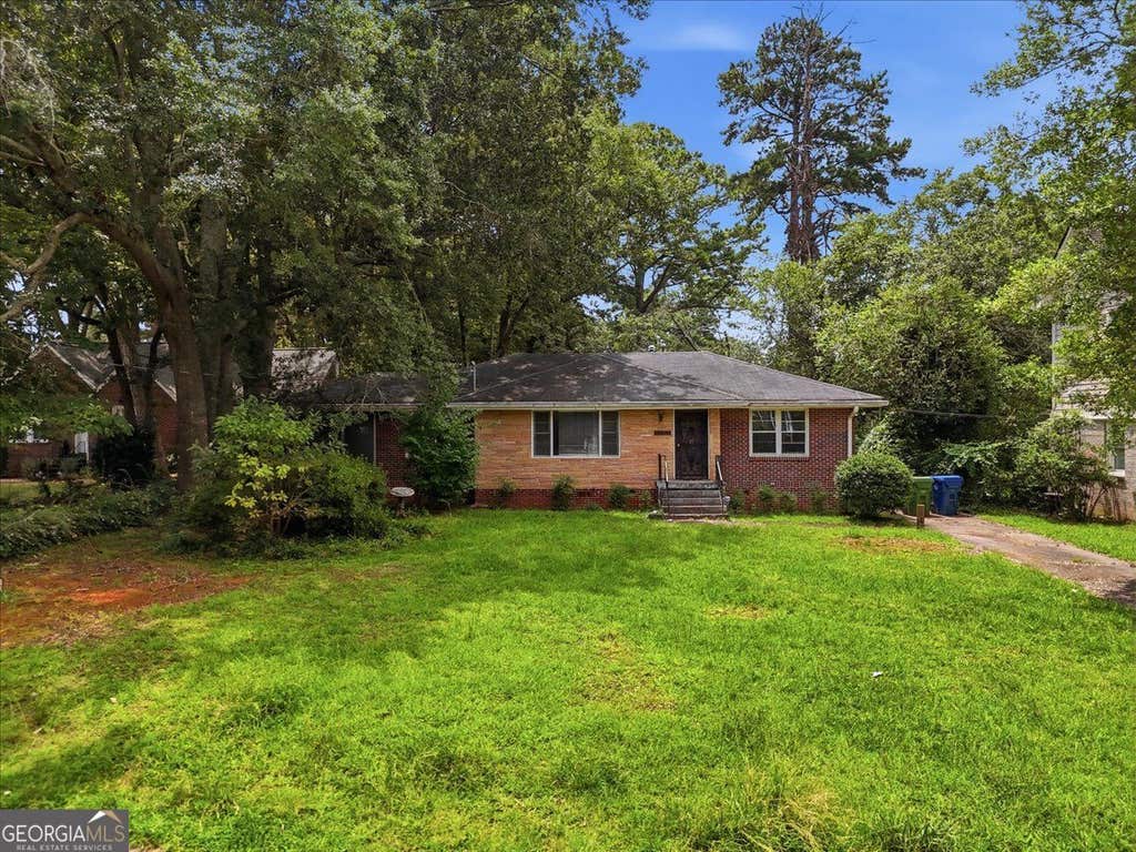 Photo of 2741 E Pharr Road NE, Atlanta, GA 30317 (MLS # 10822101)