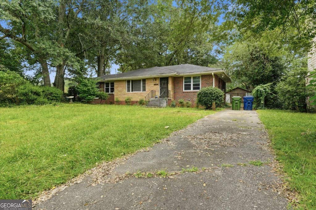 Photo of 2741 E Pharr Road NE, Atlanta, GA 30317 (MLS # 10822101)