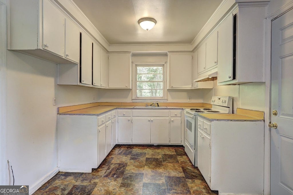 Photo of 2634 Tredway Drive, Macon, GA 31211 (MLS # 10813542)