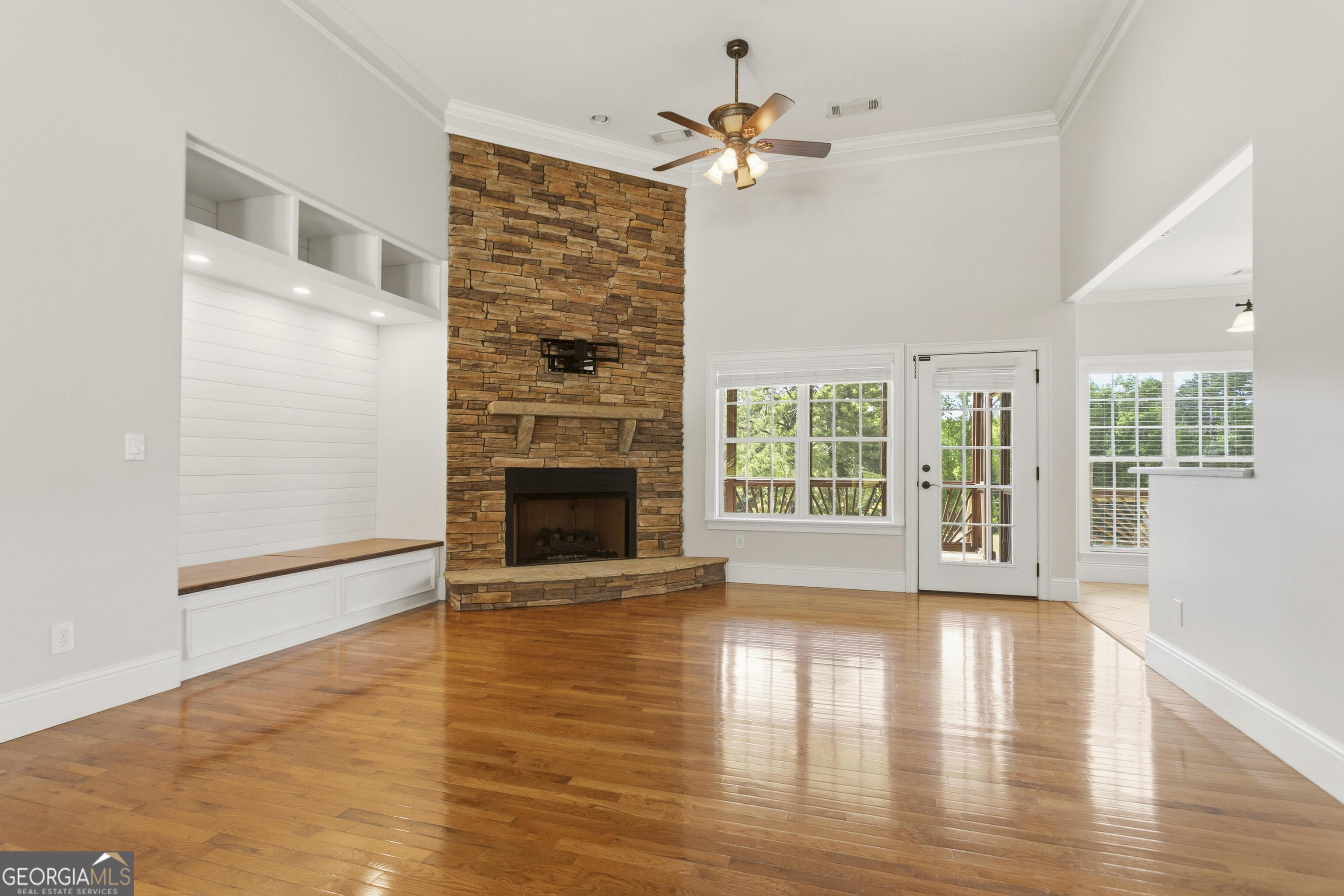 6504 Cedar Mountain RD