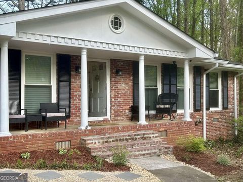 2439 Woodcreek CT Tucker GA 30084
